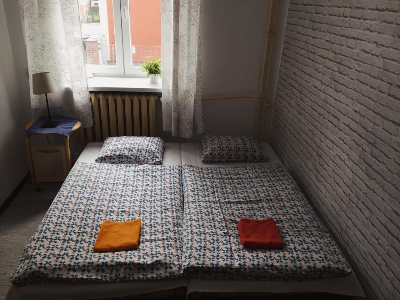 Hostel Aleje 28 Krakow Exterior photo